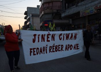 Jinên ciwan: Em dixwazin bi Rêberê xwe re xeyalên xwe yên azadiyê pêk bînin