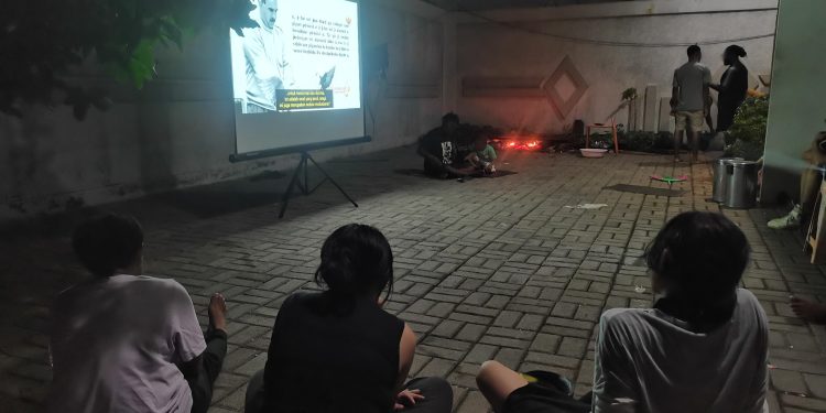 Xwendekarên ji Papûa, li ser jîneolojî nîqaş dikin