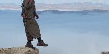 “Ezê çawa xwe bighînim serê çîya?”