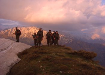 “Mîna ku çiyayek li ser dilê mirovan de be…”