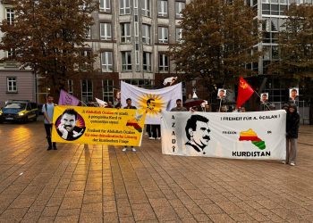 Li Stûttgartê bi pêşengiya TCŞ û TekoJin Meşa “Ji Rêber APO re azadî”