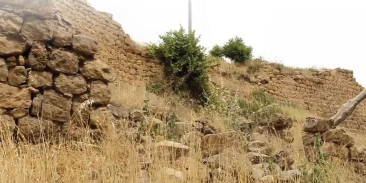 Çîrokâ Qela Qumriyê…