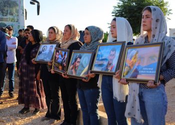 Merasîma girseyî ya ji bo Şehît Karker Tolhildan