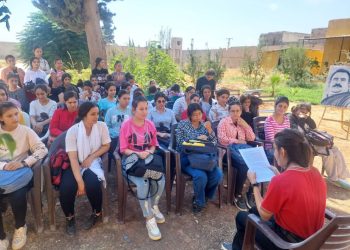 Xwendakarên Jinên Ciwan a Welatparêz Perspektîfa Rêber APO ya “Jin û Malbat” xwendin