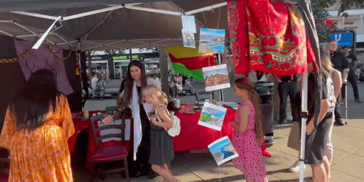 Bi pêşengiya TekoJIN, li Berlînê standa çandî!