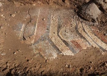 Li Minbicê mozaîkek dîrokî hat dîtin