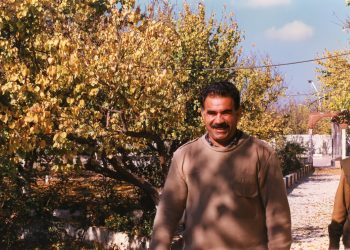 Parêzeran ji bo hevdîtina bi Rêber APO re serlêdan kirin