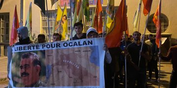 Ciwan li Marsîlyayê ji bo Rêber APO meş lidarxistin