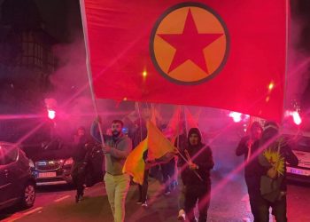 Ji Ciwanên Corbeil ji bo Rêber APO meşa meşaleyî