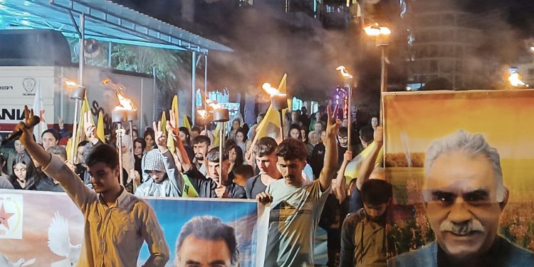 Komploya 9’ê Cotmehê li Helebê bi pêşengiya ciwanan hate protestokirin