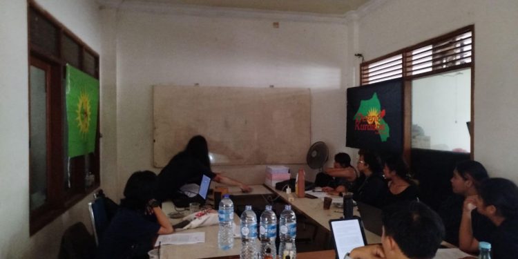 Ciwanên Endonezya, paradîgmaya Rêber APO dixwînin