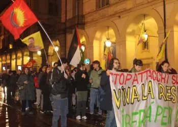 Çalakiya meşaleyî ya Ciwanên Enternasyonalîst