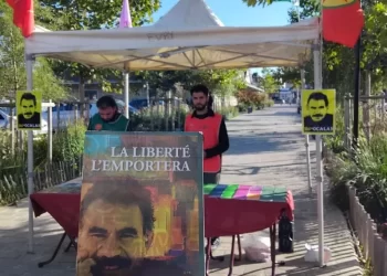 Li Parîsê standa “Ji Rêber APO re Azadî”