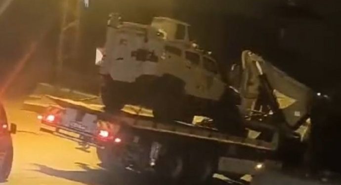 Li Colemergê ji aliyê ciwanan ve çalakî: wesayîta zirxî bi tirimpêlê hat rakirin