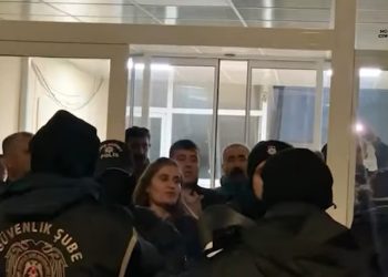 Gelê Miksê li dijî qeyûm derket kolanan