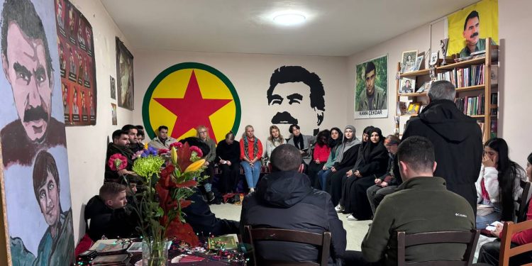 Di pêşengiya TekoJIN de li Berlînê semîner li ser Rêber APO