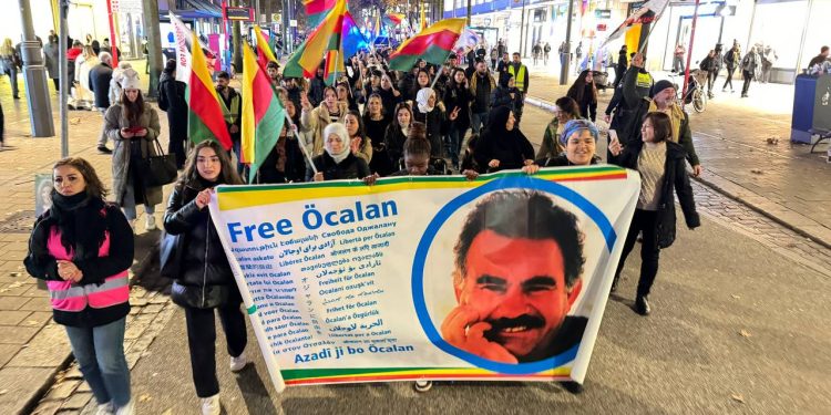 TÇŞ Hamburg: Dema Azadkirina Rêbertiyê ye