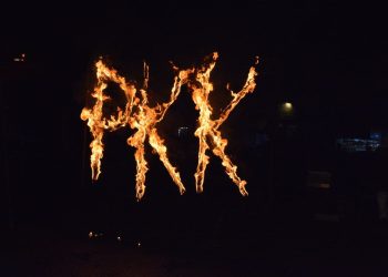 Ciwanên Minbicê salvegera PKK pîroz kirin