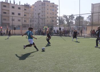 Yekîtiya Jinên Ciwan li Reqayê rêze çalakiya werzîşî li darxist