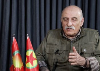 “Bakûr û Rojhilatê Sûriyeyê di rewşa xurt de ye, dikare bibe modela Suriyeyê”