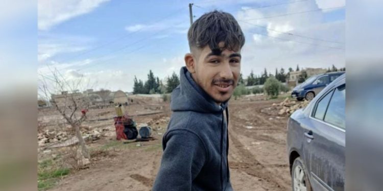 Ciwanekî Kobanê bi guleyên artêşa Tirk birîndar bû