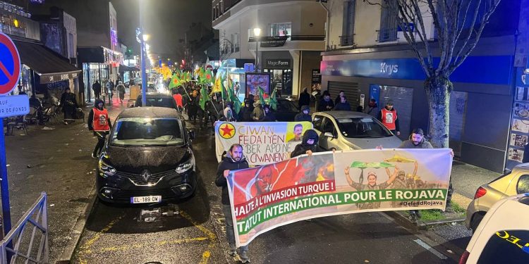 Ciwanên li Parîsê bi ruhê seferberiyê li qadan e