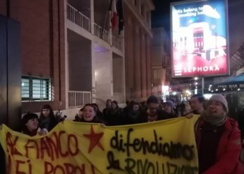 Li Torînoyê Jinên Ciwan Êrîşên Dagirkeriyê Protesto kirin