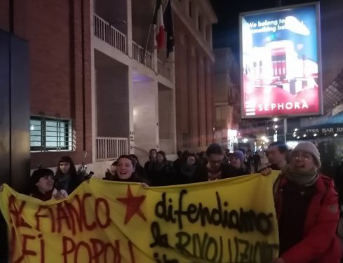 Li Torînoyê Jinên Ciwan Êrîşên Dagirkeriyê Protesto kirin
