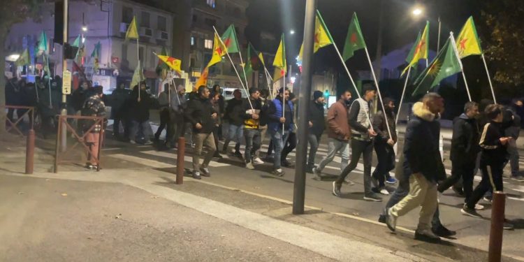 Bi pêşengiya Ciwanan li Draguignanê Meş