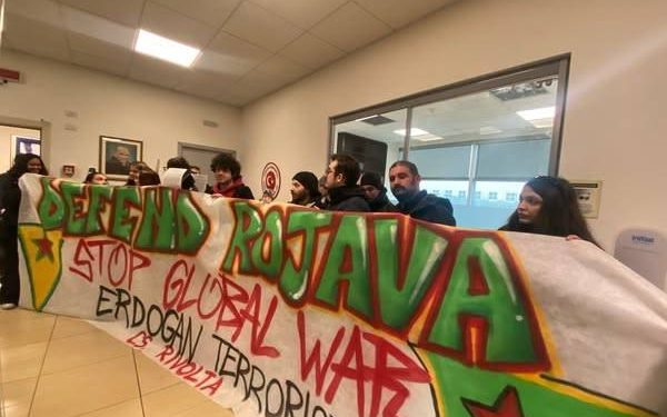 Ciwanan ketin Sefaretxaneya Tirk a li Venedîkê