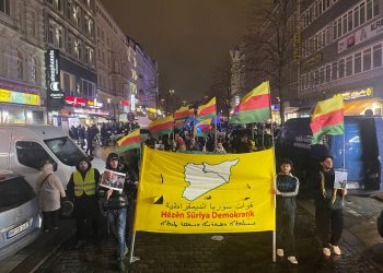 Qetilkirina Rojnamegeran li Hambûrgê hat protestokirin