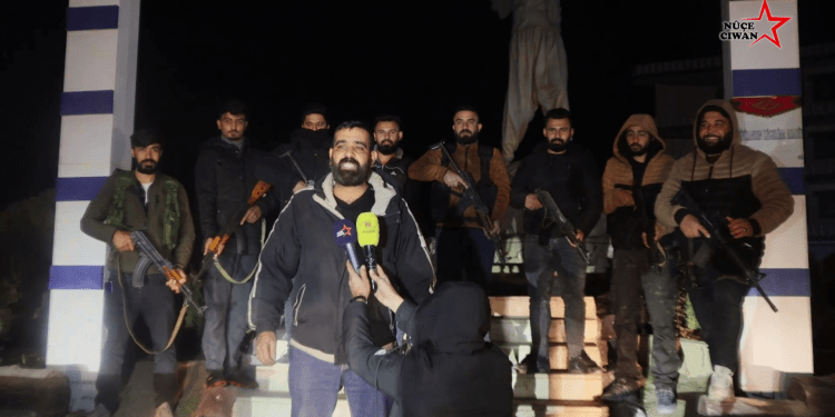 ‘Em weke gelê Kobanê dest ji axa xwe bernadin’