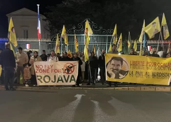 Bi sedan kes bi pêşengiya TCŞ’ê li Draguignan meşiyan