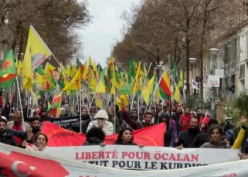 Lİ Marsîlya bi pêşengiya TCŞ, ji bo Rêber APO meşekî girseyî