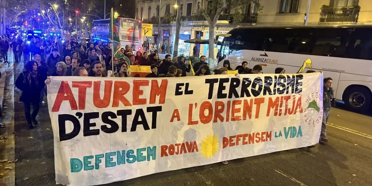 Li ber Konsolosxaneya Tirk a li Barcelonayê çalakî hate lidarxistin