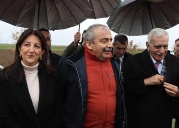 Hevdîtina Heyeta Îmraliyê ya bi Demîrtaş re bi dawî bû