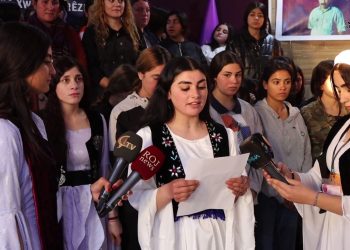 1. Konferansa Yekîtiya Jinên Ciwan ên Şengalê bi coş û germahiyek mezin bidawî bû