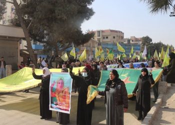 Li Reqayê Meclisa Jinên Zenobya li dijî êrîşên dagirkeriyê meşek li dar xist
