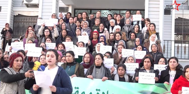 Jinên Efrînê: Di Sûriyê nû de divê her gel vegerê ser axa xwe