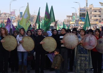 Şehîdên Komkujiya Parîsê li Hesekê hatin bibîranîn