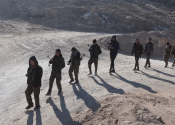 Ciwanên Efrînê berê xwe didin eniyên şer