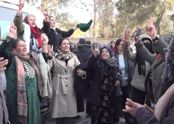 Nobeta Tişrînê Gelê Cizîrê dewr girt