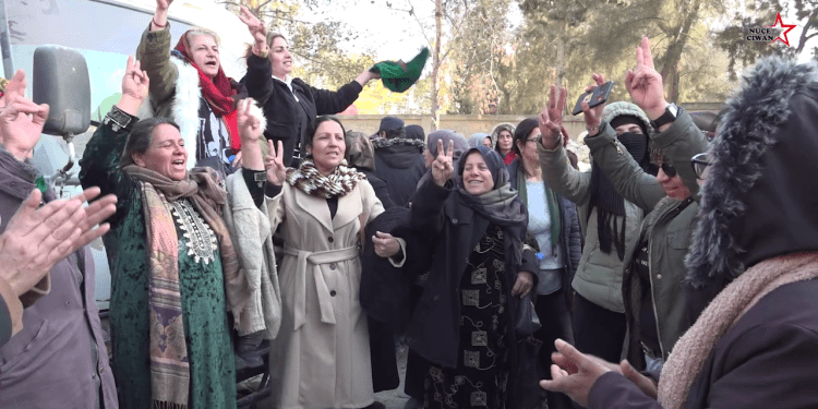 Nobeta Tişrînê Gelê Cizîrê dewr girt