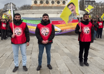 Ji Ciwanên Parîsê banga Meşa Dirêj