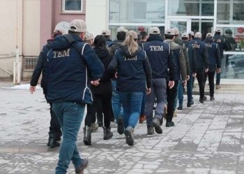 Li Stenbolê herî kêm 15 kesên ku di nav wan de xwendekar jî hene hatin binçavkirin