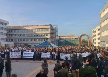 Xwendekarên Bogaziçiyê li dijî qedexekirina çalakiyên klubê nerazîbûn nîşan dan