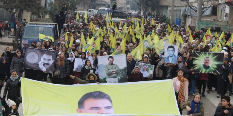 Li Halebê ji bo azadiya Rêber APO meşeke girseyî