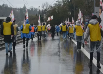 Êrîşên faşîstan hatin pûçkirin, meş di roja xwe ya seyemin de bi serketî bi dawî bû