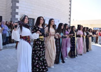 Jinên ciwan û xwendekarên Zanîngeha Kobanê 8’ê Adarê pîroz kir