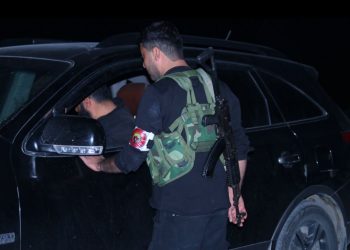 Ciwanên Tebqayê li bajarê Tebqayê tedbîrên ewlehiyê digirin